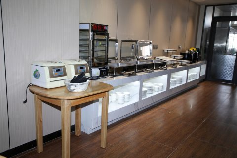 锡林浩特鑫泰源酒店(维多利广场汽车站店)