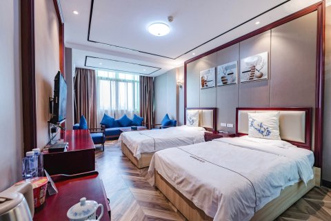 光山爱家快捷酒店(西亚城市广场店)