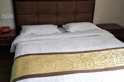 阳新逸君假日宾馆