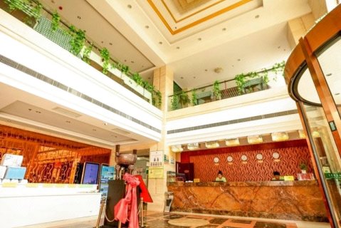 格林豪泰酒店(青岛开发区武夷山路佳世客购物中心店)