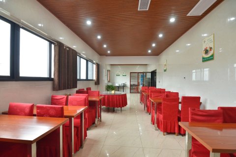 蓝月圣景酒店(庐江环城北路店)