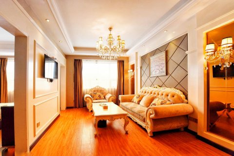 嘉馨花园酒店(长葛东转盘横店电影城店)