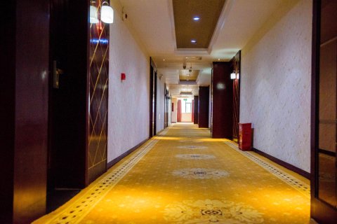 鑫海精品酒店(南充五星花园沃尔玛店)