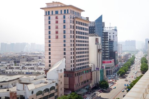 锦州元都大酒店(凌河古塔夜市店)