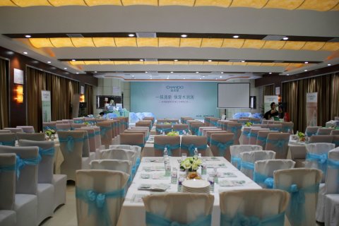 武威云翔国际酒店(武威步行街鸠摩罗什寺店)