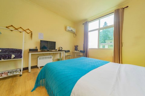 海螺沟一一的小客栈