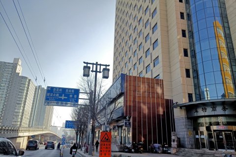 汉庭酒店(太原五一路山大二院店)