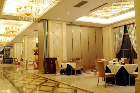 平舆圣菲国际酒店