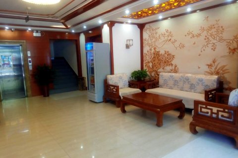 沅弘商务酒店(任丘悦都汇店)