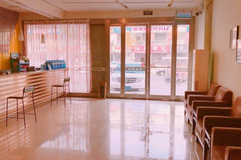 爱航快捷酒店(临沭步行街店)