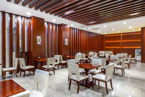 卫辉中源阳光国际酒店