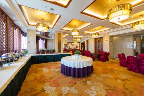 和谐·敦普酒店(凯里大十字国贸广场店)