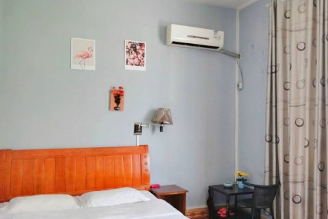 平乐星期八客栈