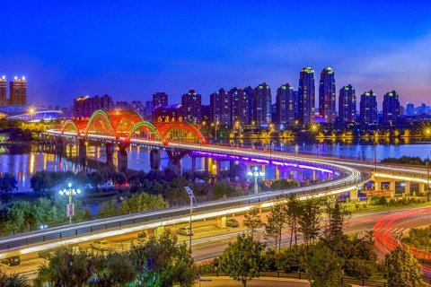 吉林王宫假日酒店