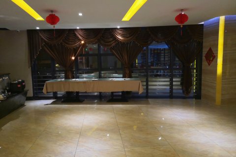 新源腾龙云海酒店