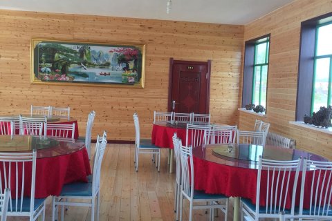 阿尔山峰情园酒店