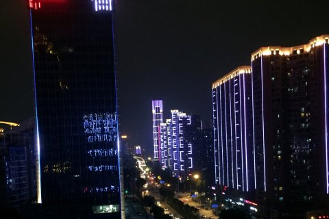 艾米电竞酒店(武汉积玉桥地铁站店)