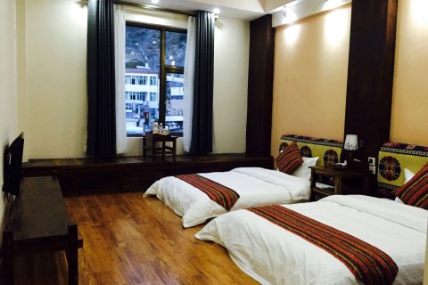 骏怡精品酒店(德钦梅里雪山店)