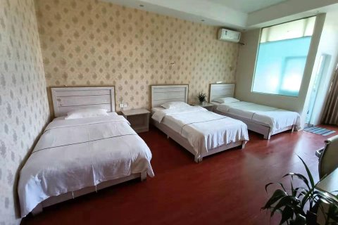 新县君悦商务宾馆