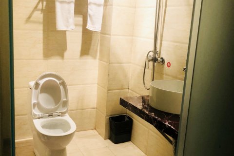 炉霍罗布岭宾馆