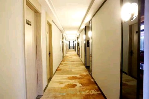 进贤伯爵晶品酒店