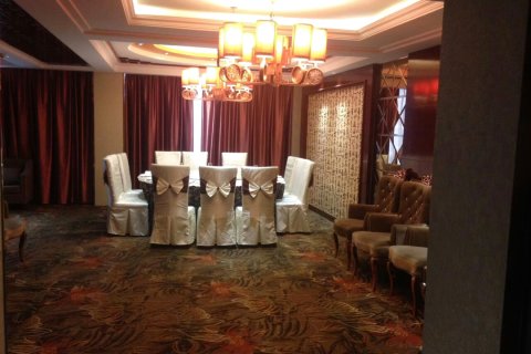 沿河百里画廊酒店