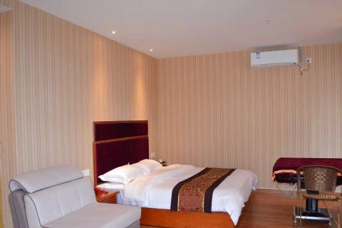 陆河富馨泰酒店