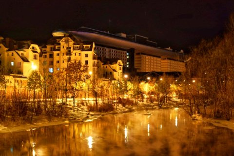 长白山向阳花开青年旅舍