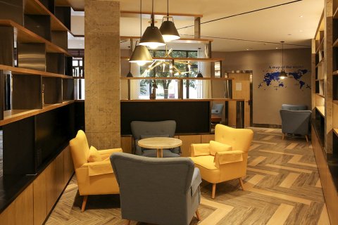 青蒲酒店(杭州萧山机场永盛路地铁站店)