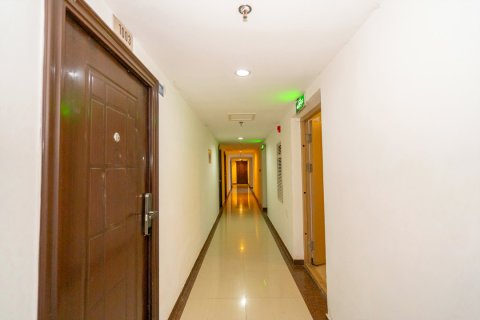 艾米电竞酒店(武汉积玉桥地铁站店)