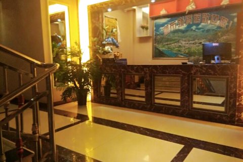 炉霍罗布岭宾馆