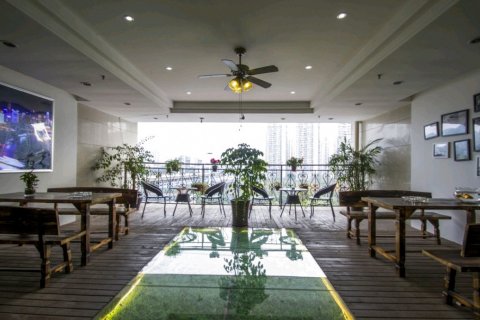 重庆轻松酒店(四公里轻轨站店)