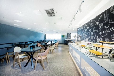 佳泰连锁商务宾馆(庄河高铁站店)