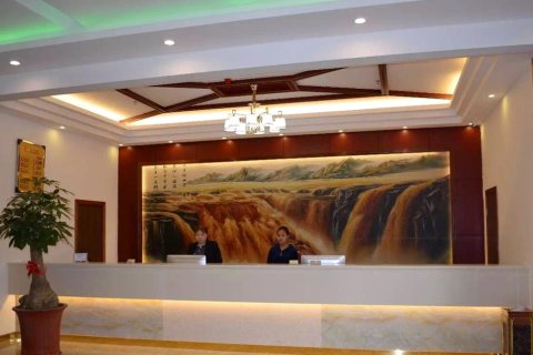 陆河富馨泰酒店