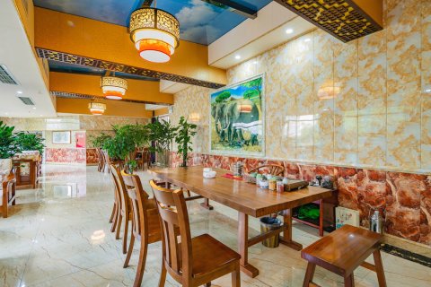 广场宾馆(成都双流国际机场双流广场地铁站店)