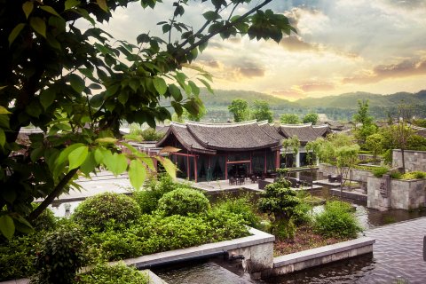 阆中圣索亚酒店