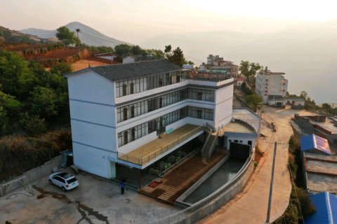 东川红土地留住时光民宿