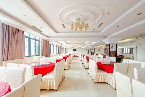 安岳常春藤酒店