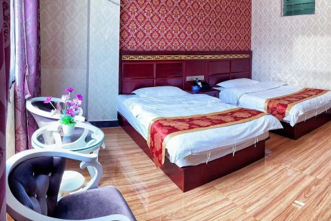 富宁星辰主题酒店