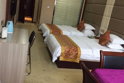 公安嘉斯顿主题商务酒店