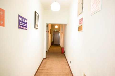 哈啰轻酒店(金堂韩滩桥店)