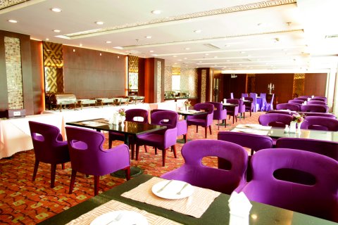 山西华苑宾馆(太原站西广场地铁站店)