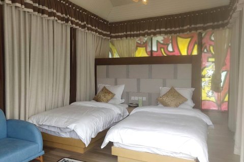 八宿然乌国际自驾房车露营营地