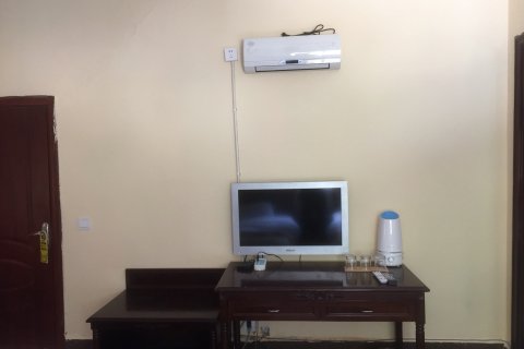 西行藏地连锁酒店(雅江店)