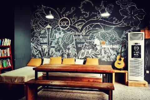 阳朔三十度灰青年旅舍(兴坪古镇店)