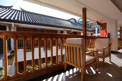 会泽泽山居客客栈