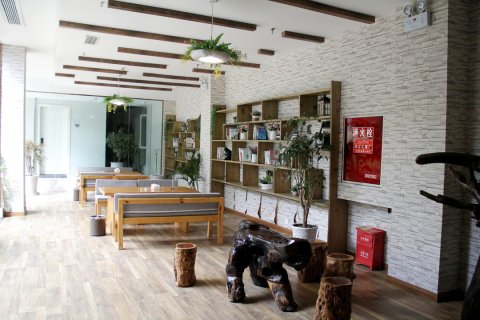 米易玲珑花园酒店