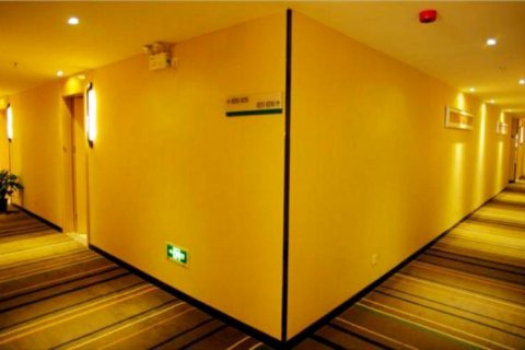 城市便捷酒店(张家界火车站天门山索道站店)