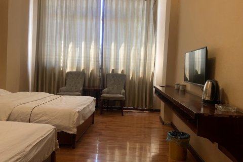 萨嘎民族商务宾馆