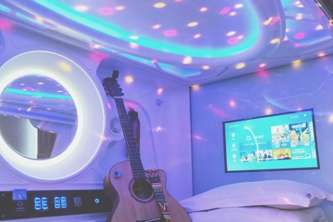 洛阳星之语太空舱公寓